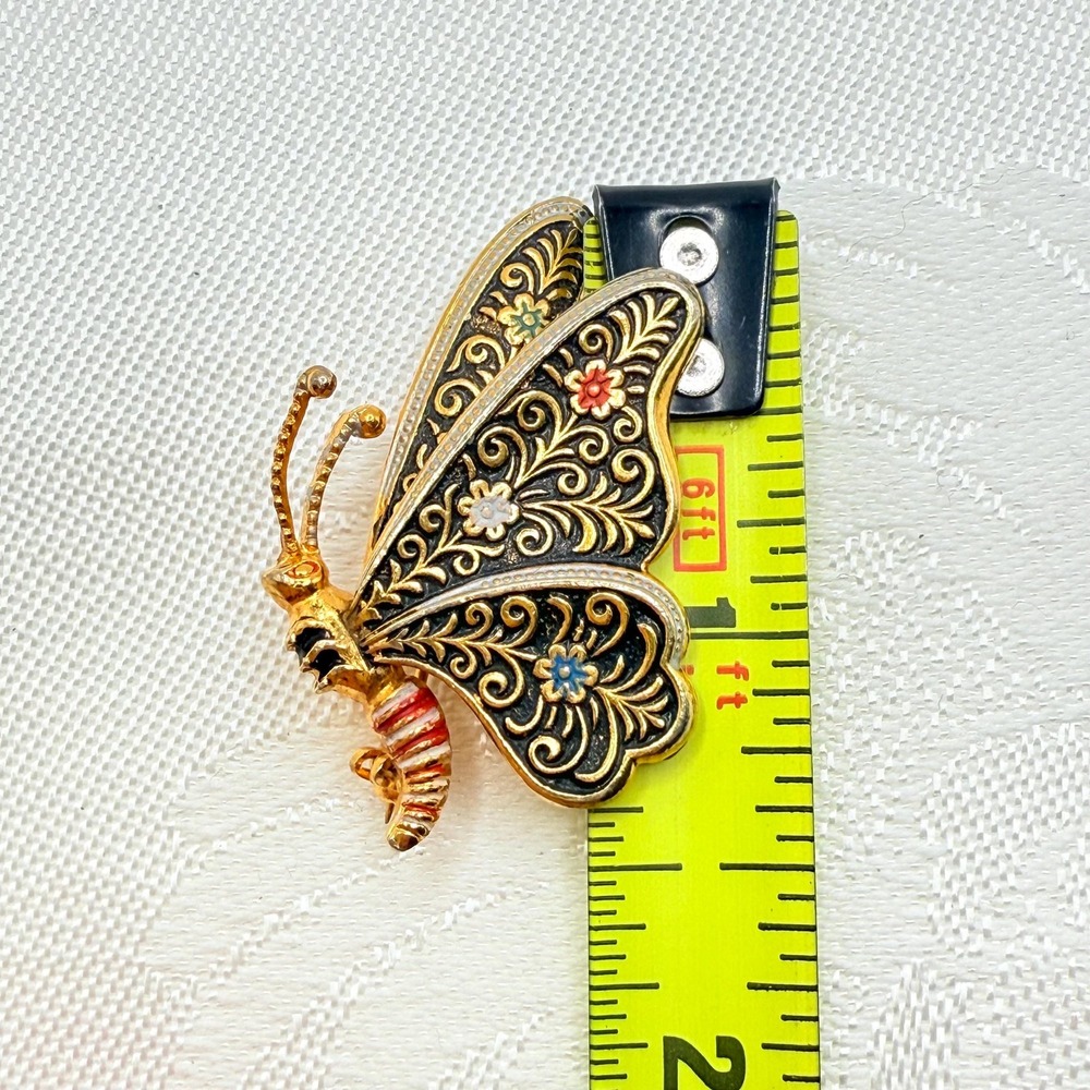 Vintage Ornate Damascene Style Black and Gold Tone Butterfly Insect Brooch Pin - Picture 5 of 6